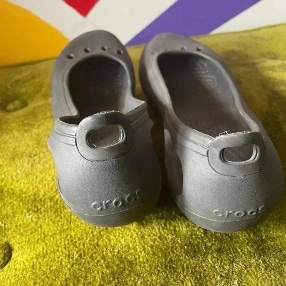 CROCS this item